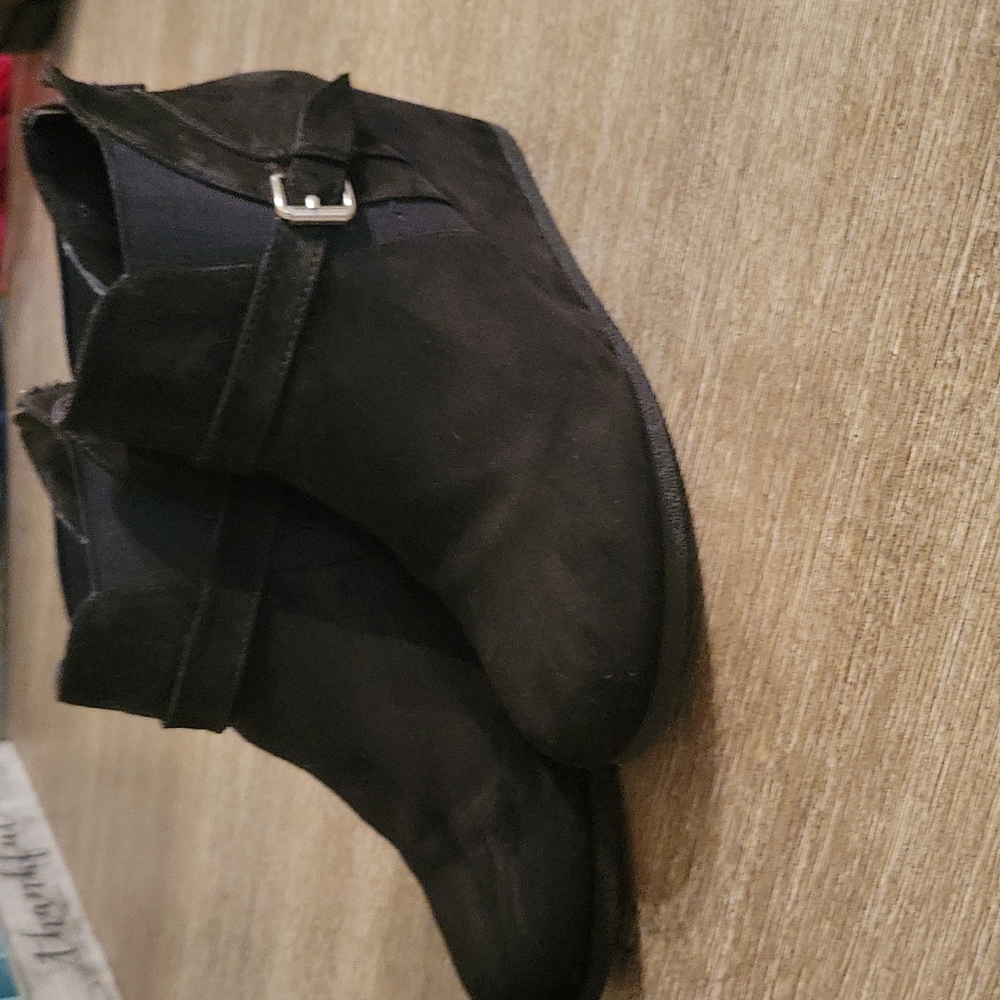 Girls boots size 5 in kids